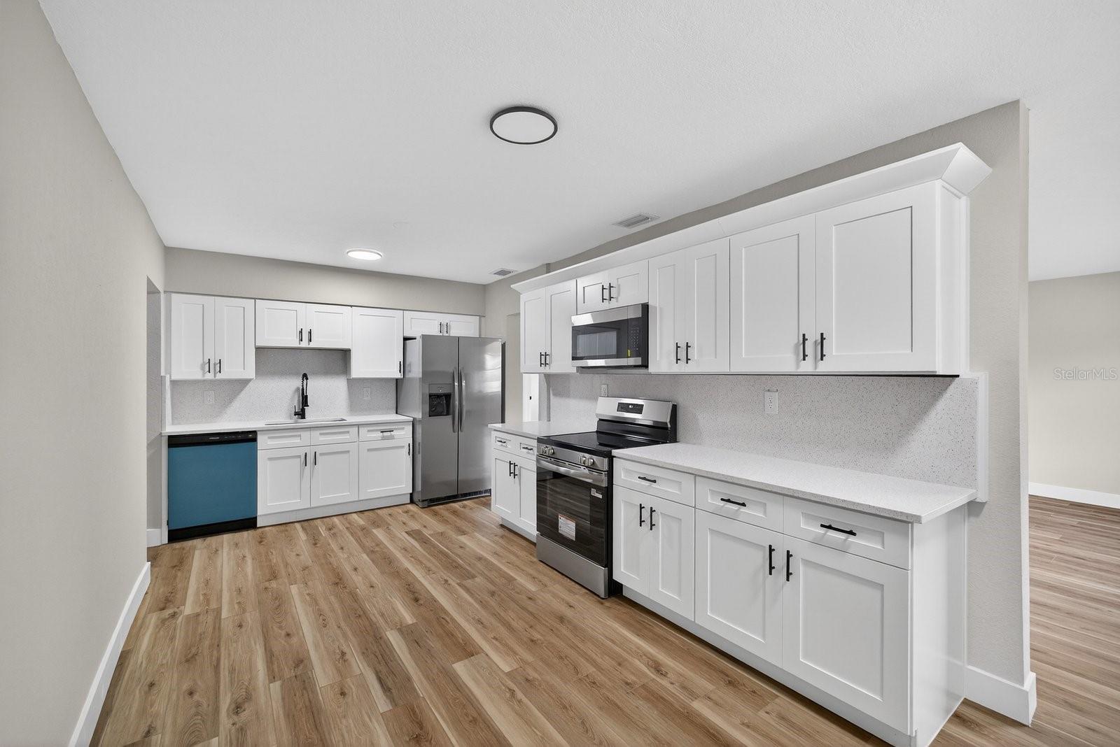 DEL RIO ESTATES UNIT 2 - Residential