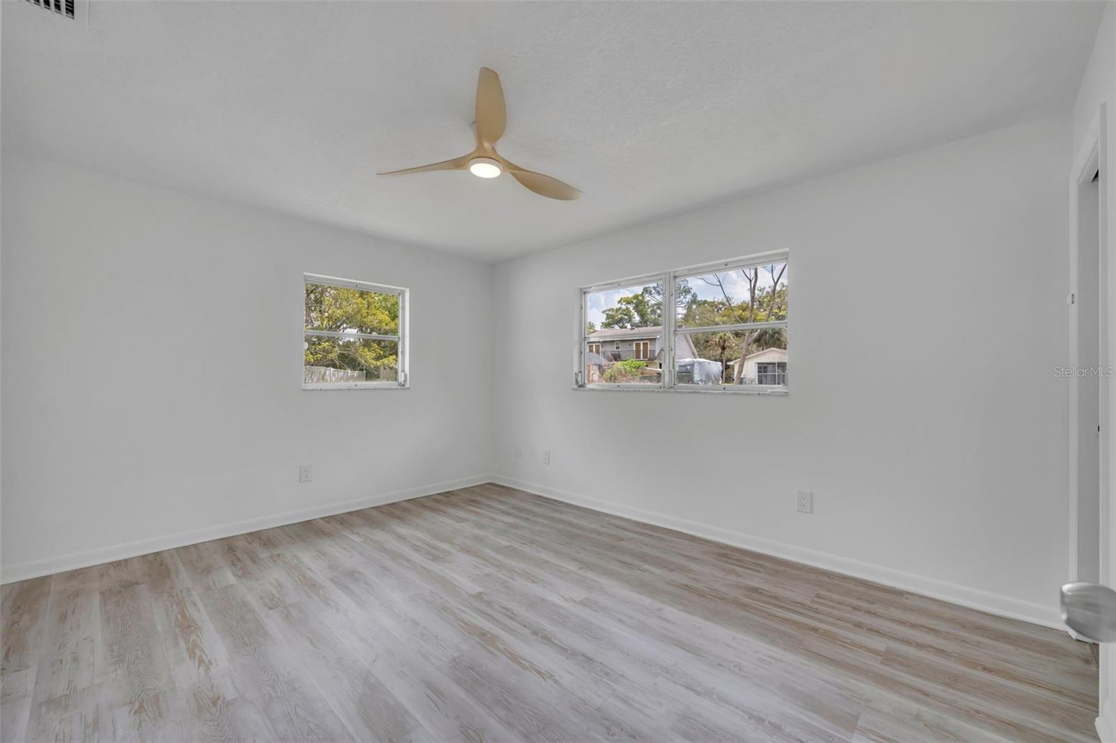 LITTLE LAKE GEORGIA TERRACE - Residential