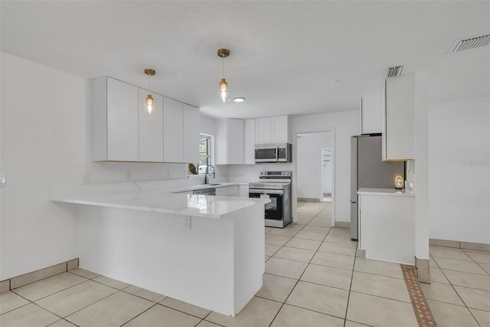 LITTLE LAKE GEORGIA TERRACE - Residential