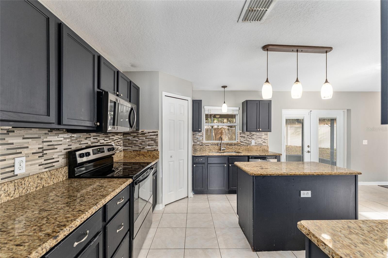 FRUITLAND PARK GLEN PH 01 02 & 03 - Residential