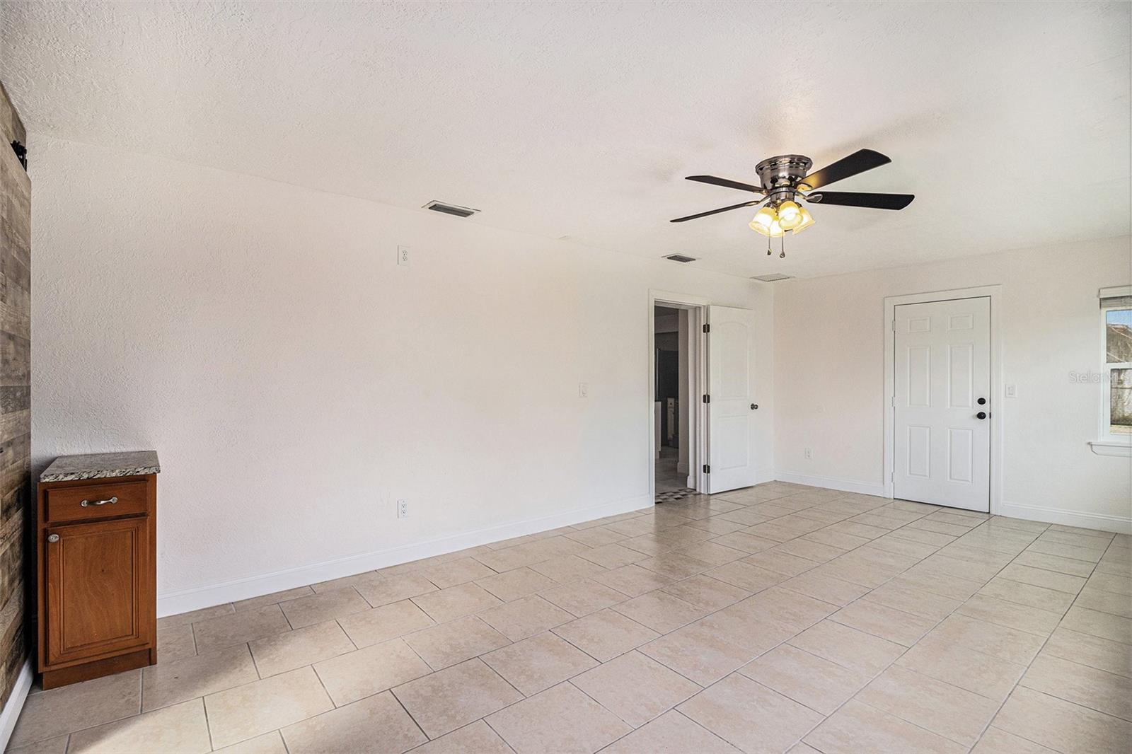 OXFORD RIDGE - Residential