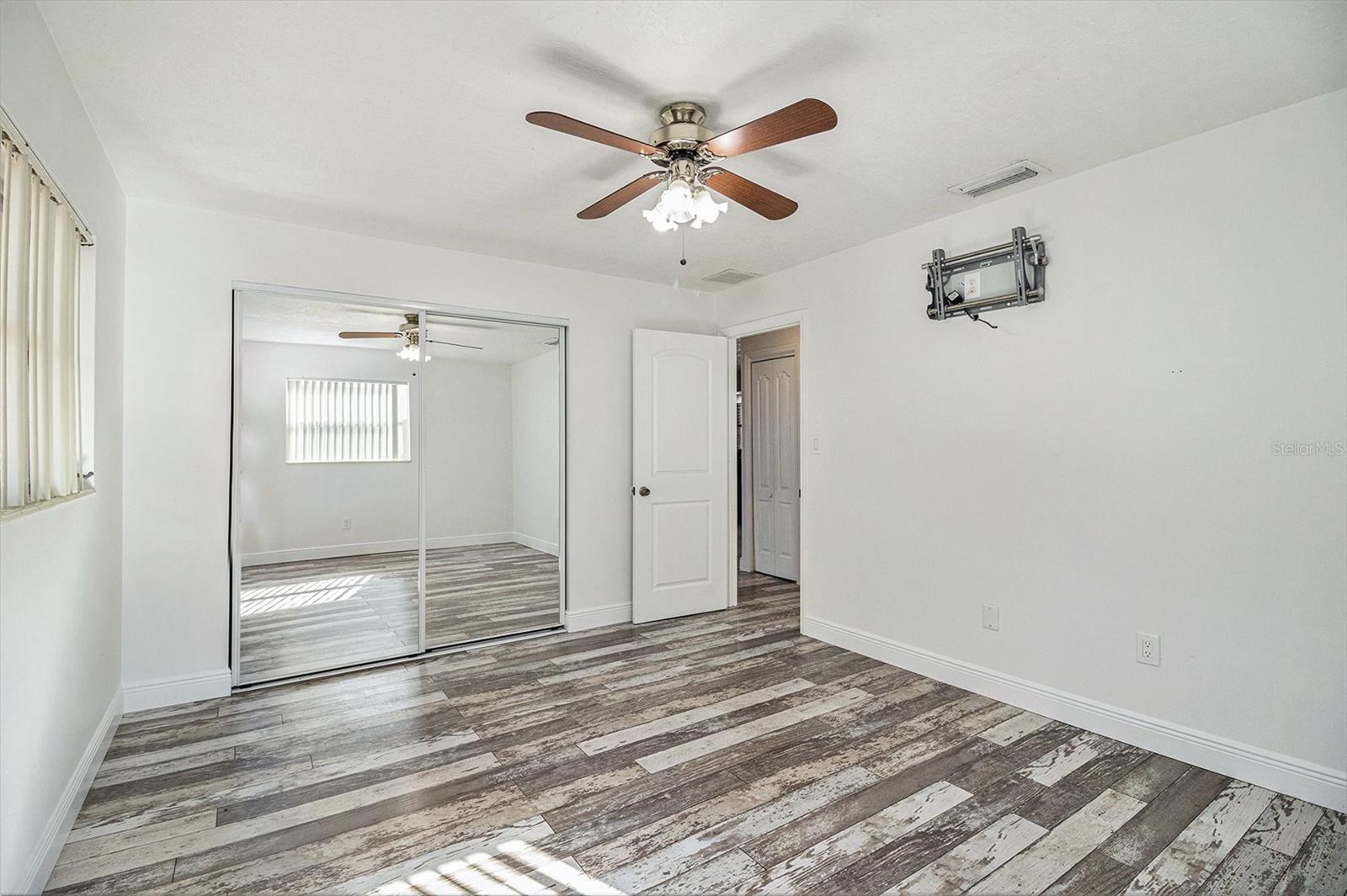 OXFORD RIDGE - Residential