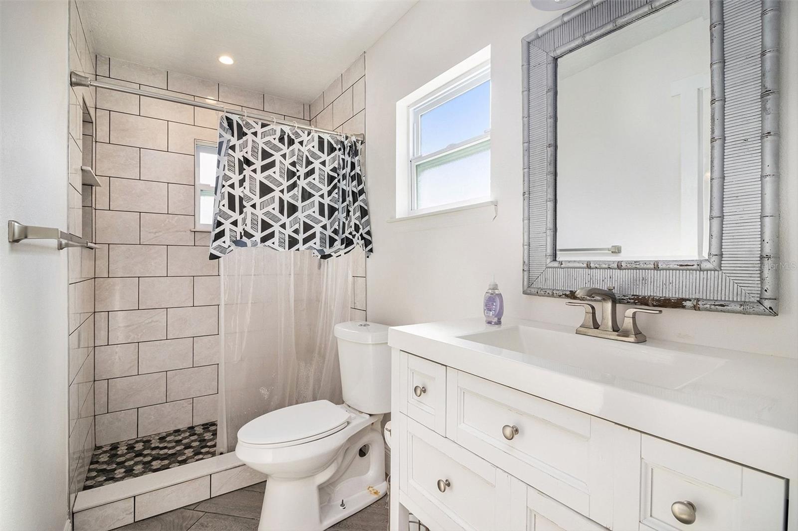 OXFORD RIDGE - Residential