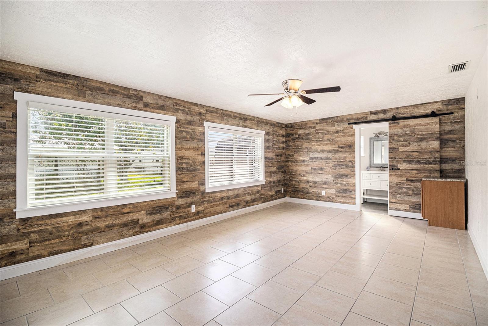 OXFORD RIDGE - Residential