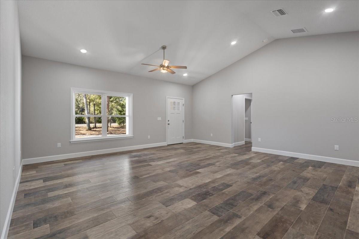 BUCK BAY PH 2 - Residential