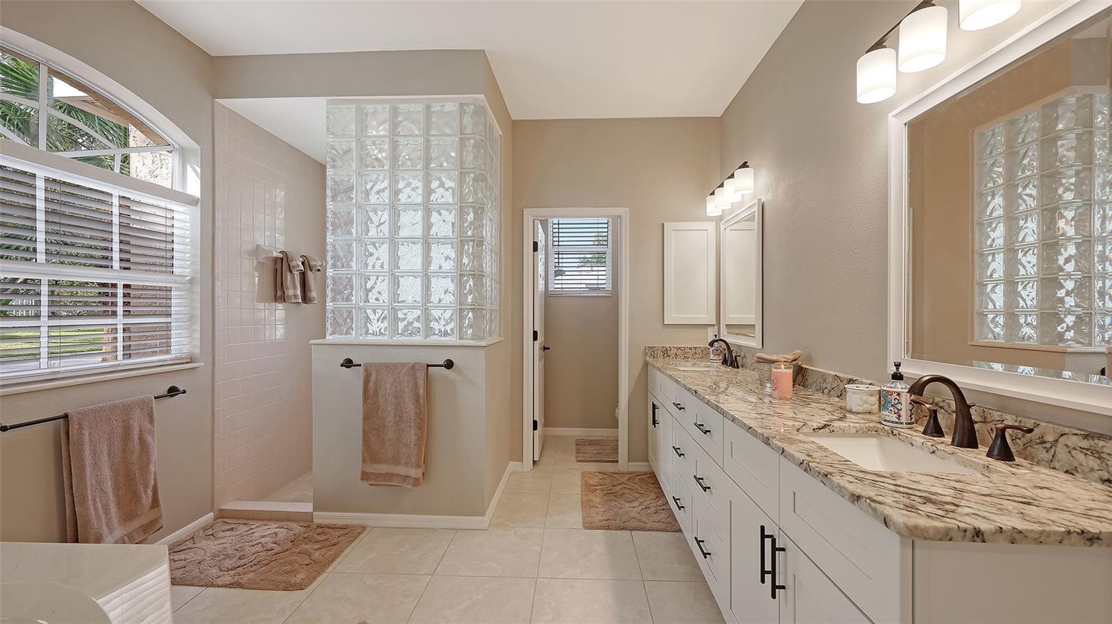 SERENOA - Residential