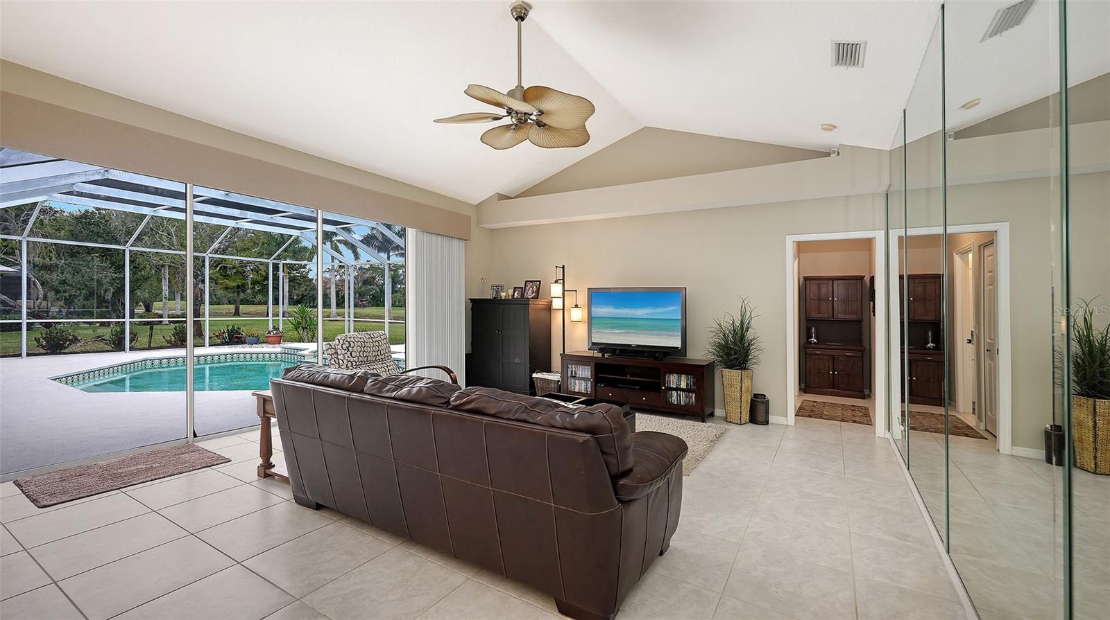 SERENOA - Residential