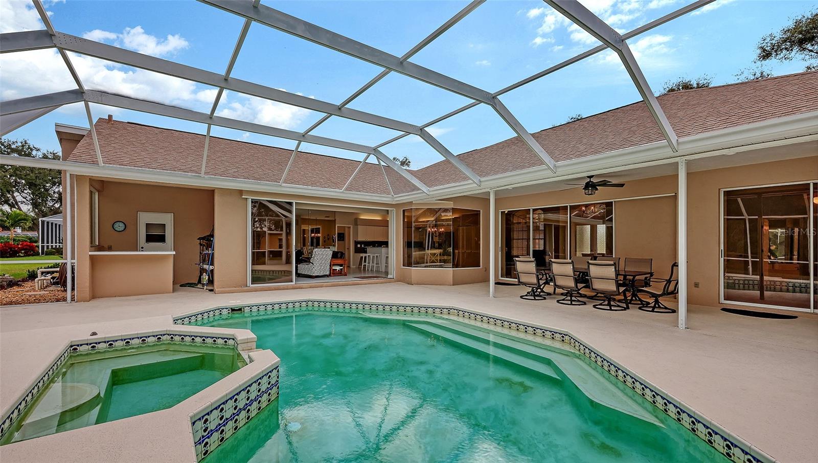 SERENOA - Residential