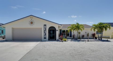 Photo of 6527 Bimini Court, Apollo Beach, FL 33572 (MLS # TB8464609)