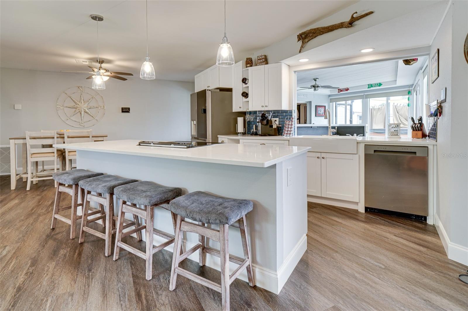 APOLLO BEACH UNIT 08 SEC A - Residential