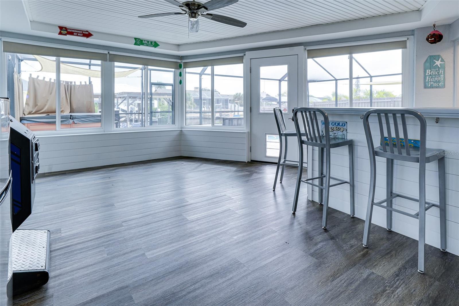 APOLLO BEACH UNIT 08 SEC A - Residential