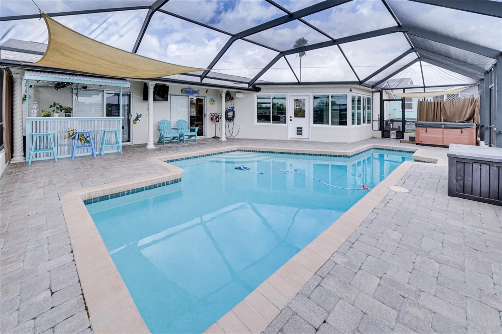 APOLLO BEACH UNIT 08 SEC A - Residential