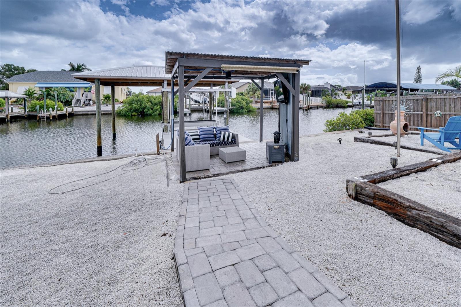 APOLLO BEACH UNIT 08 SEC A - Residential