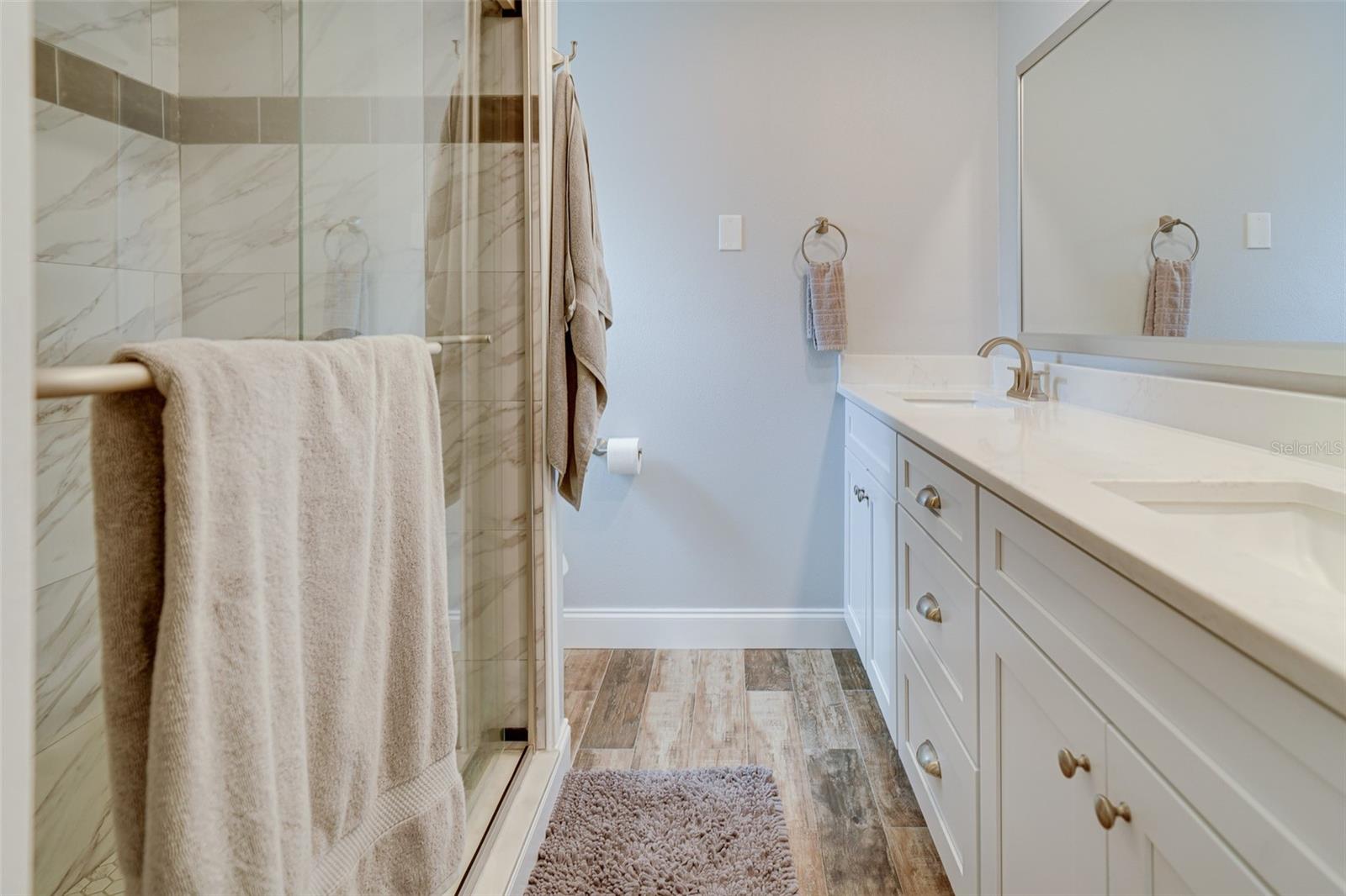 APOLLO BEACH UNIT 08 SEC A - Residential