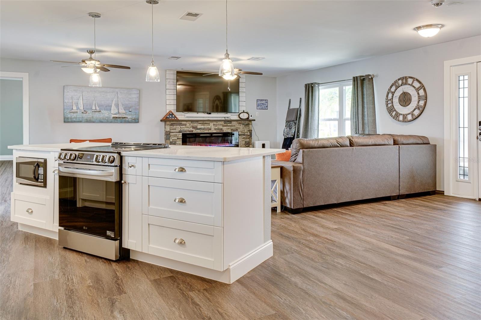 APOLLO BEACH UNIT 08 SEC A - Residential