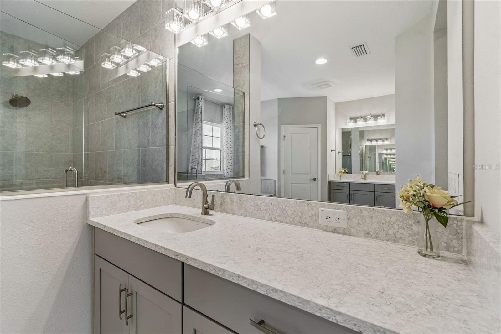 MIRADA PARCEL 2 PB 89 PG 50 BLOCK 1 LOT 1 - Residential