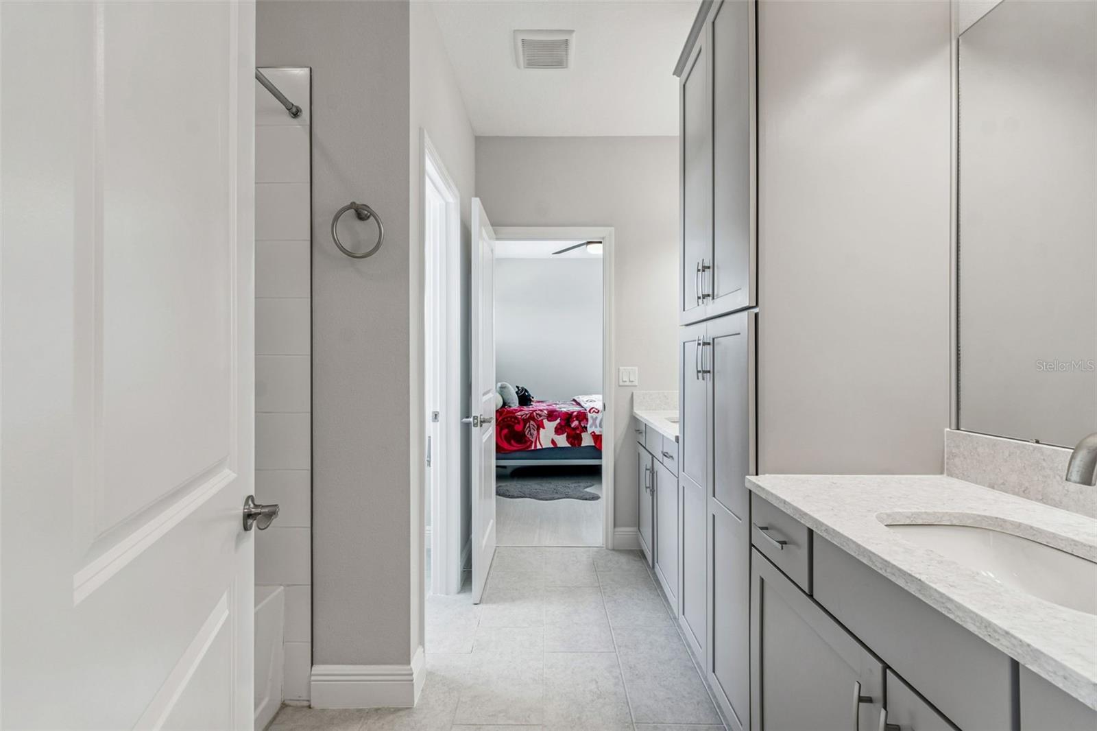 MIRADA PARCEL 2 PB 89 PG 50 BLOCK 1 LOT 1 - Residential