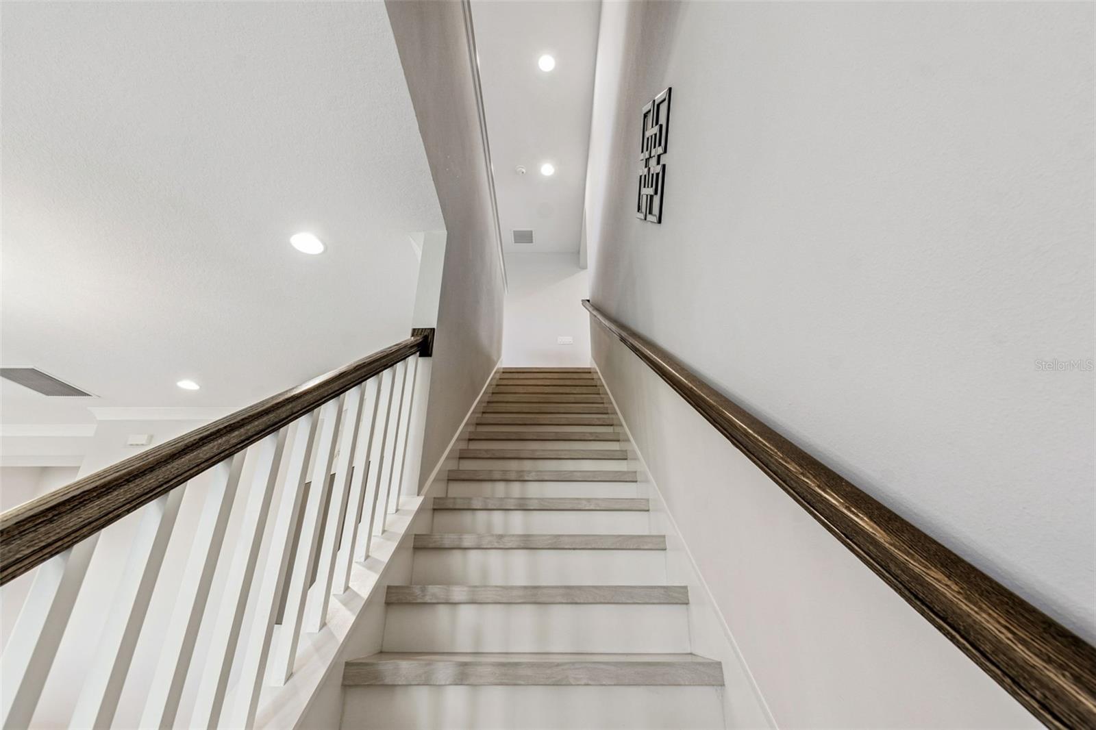 MIRADA PARCEL 2 PB 89 PG 50 BLOCK 1 LOT 1 - Residential