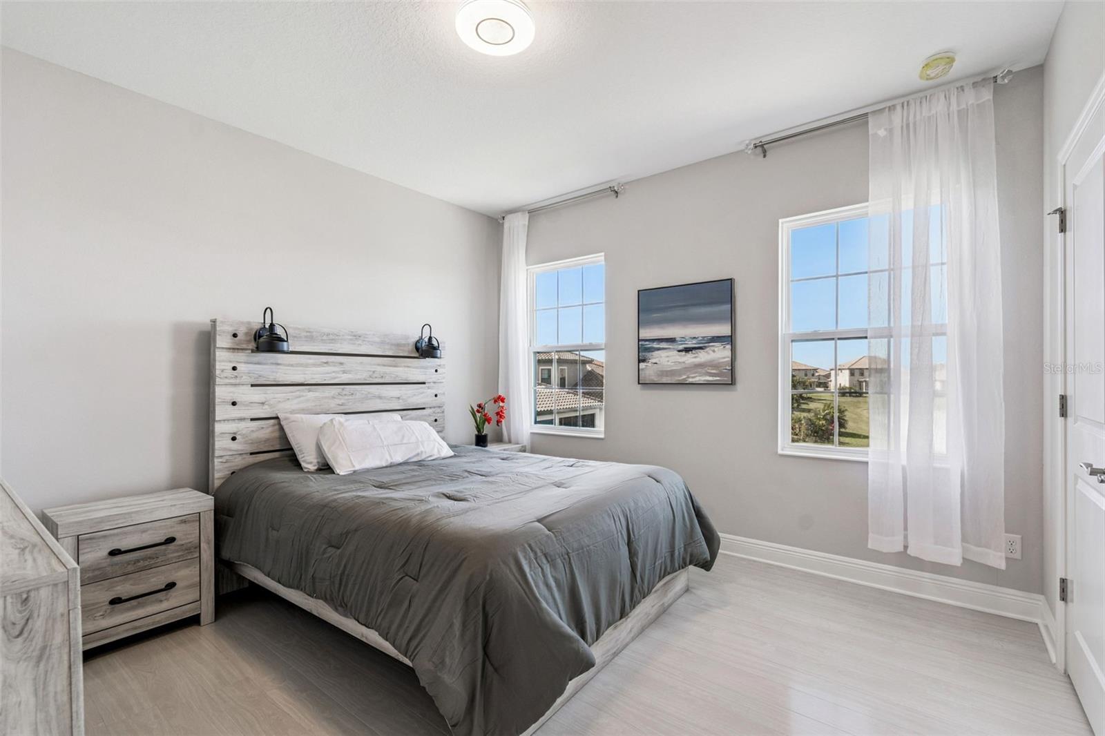 MIRADA PARCEL 2 PB 89 PG 50 BLOCK 1 LOT 1 - Residential