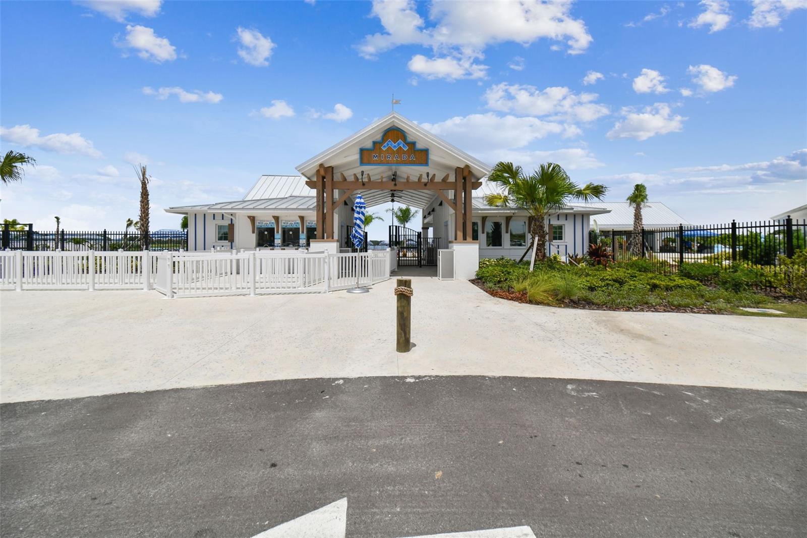 MIRADA PARCEL 2 PB 89 PG 50 BLOCK 1 LOT 1 - Residential