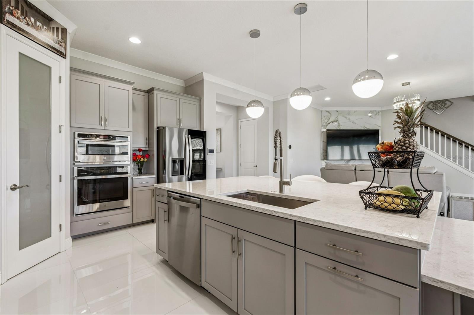 MIRADA PARCEL 2 PB 89 PG 50 BLOCK 1 LOT 1 - Residential