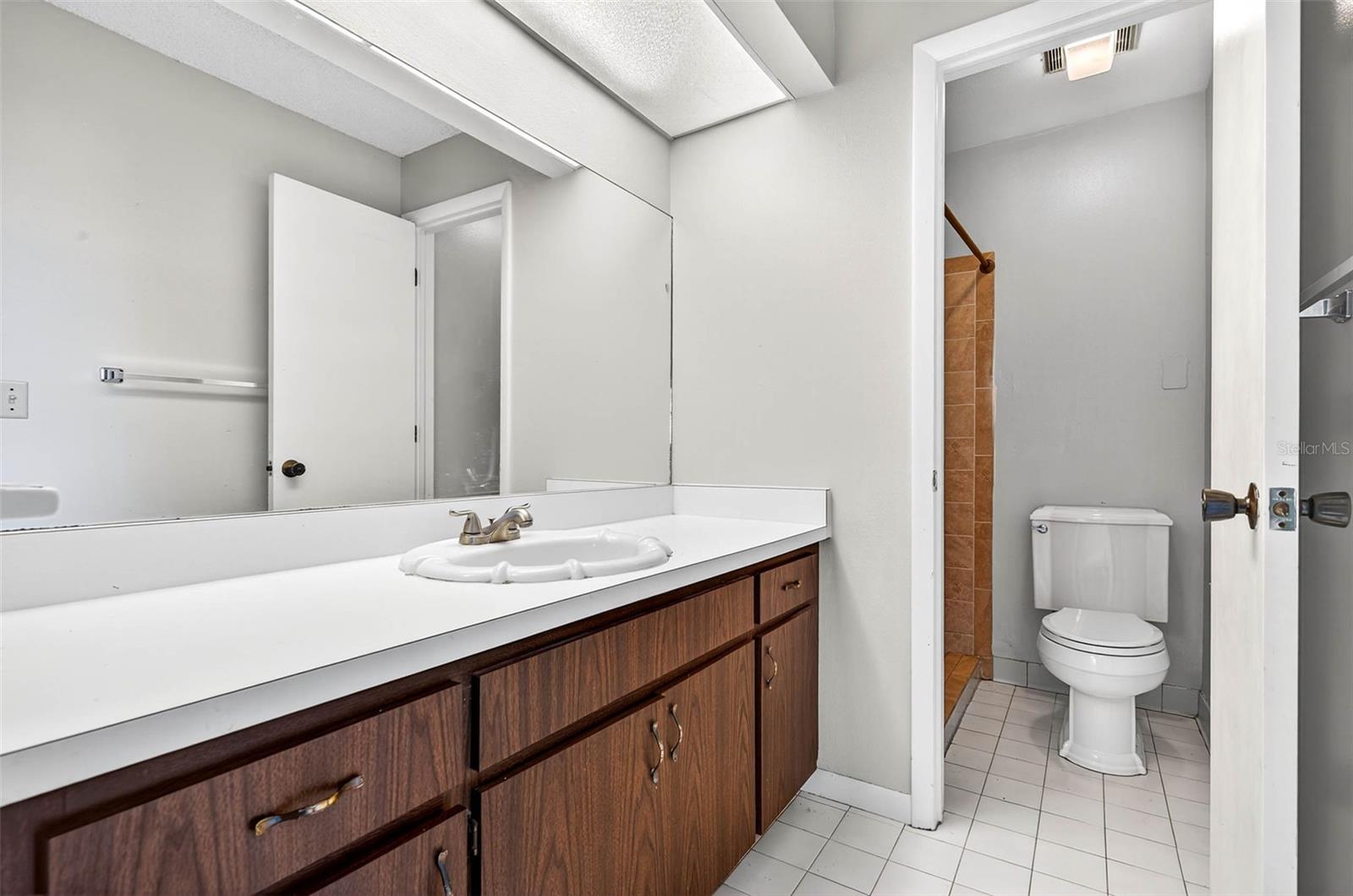 RIVERSIDE ESTATES CORR - Residential