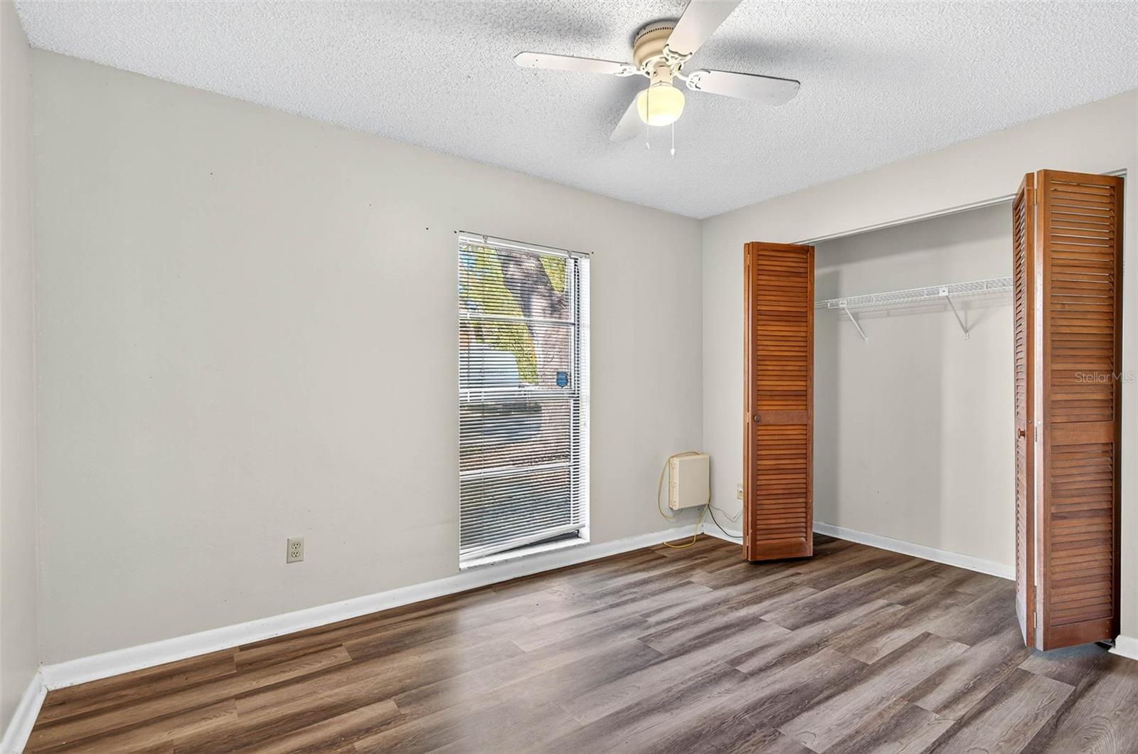 RIVERSIDE ESTATES CORR - Residential