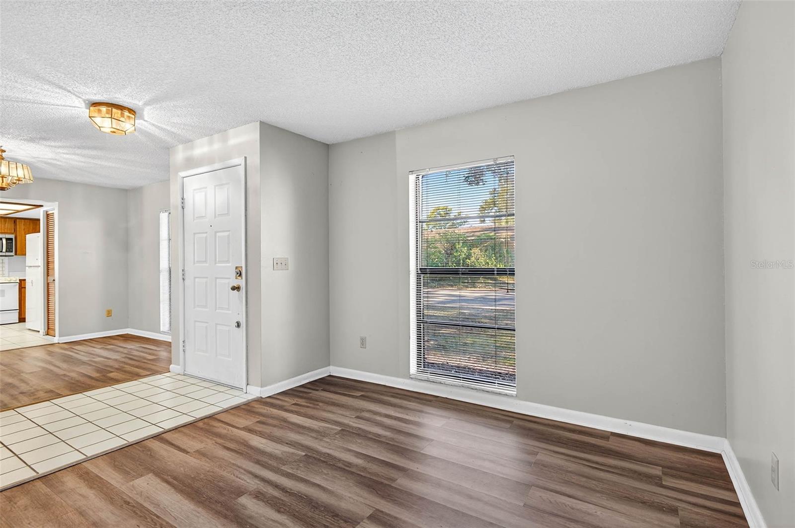 RIVERSIDE ESTATES CORR - Residential