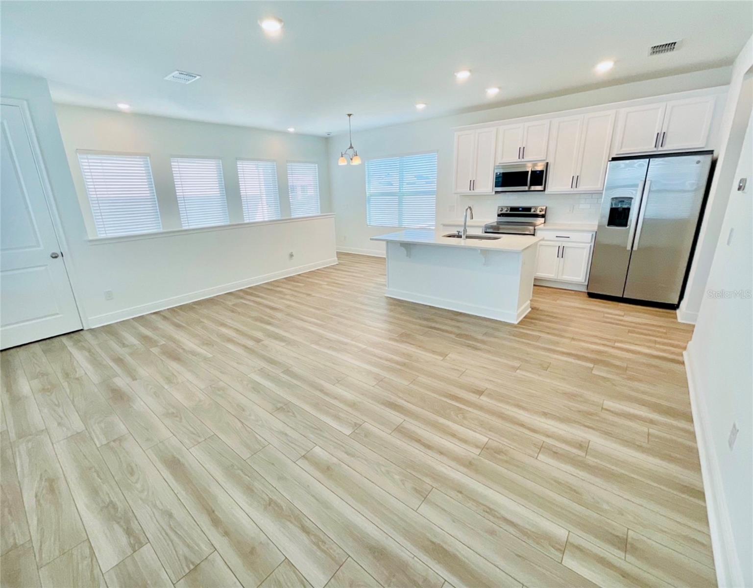 WESLYN PARK - Residential Lease