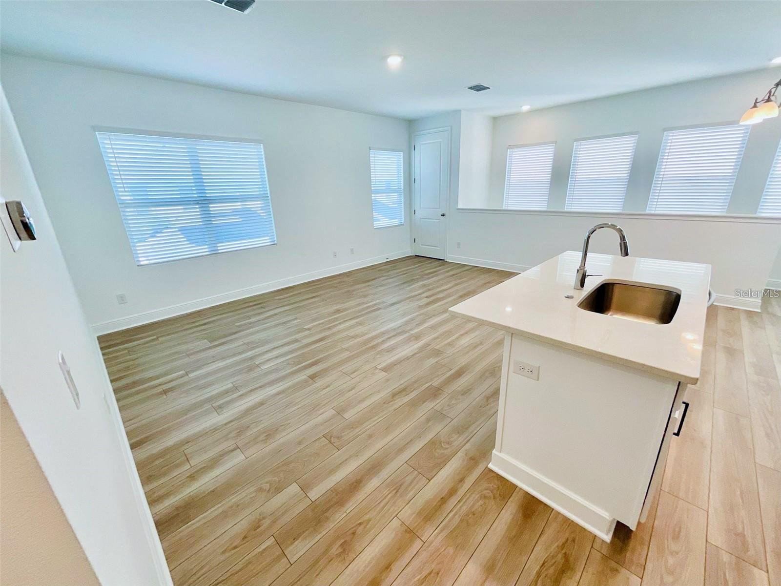 WESLYN PARK - Residential Lease