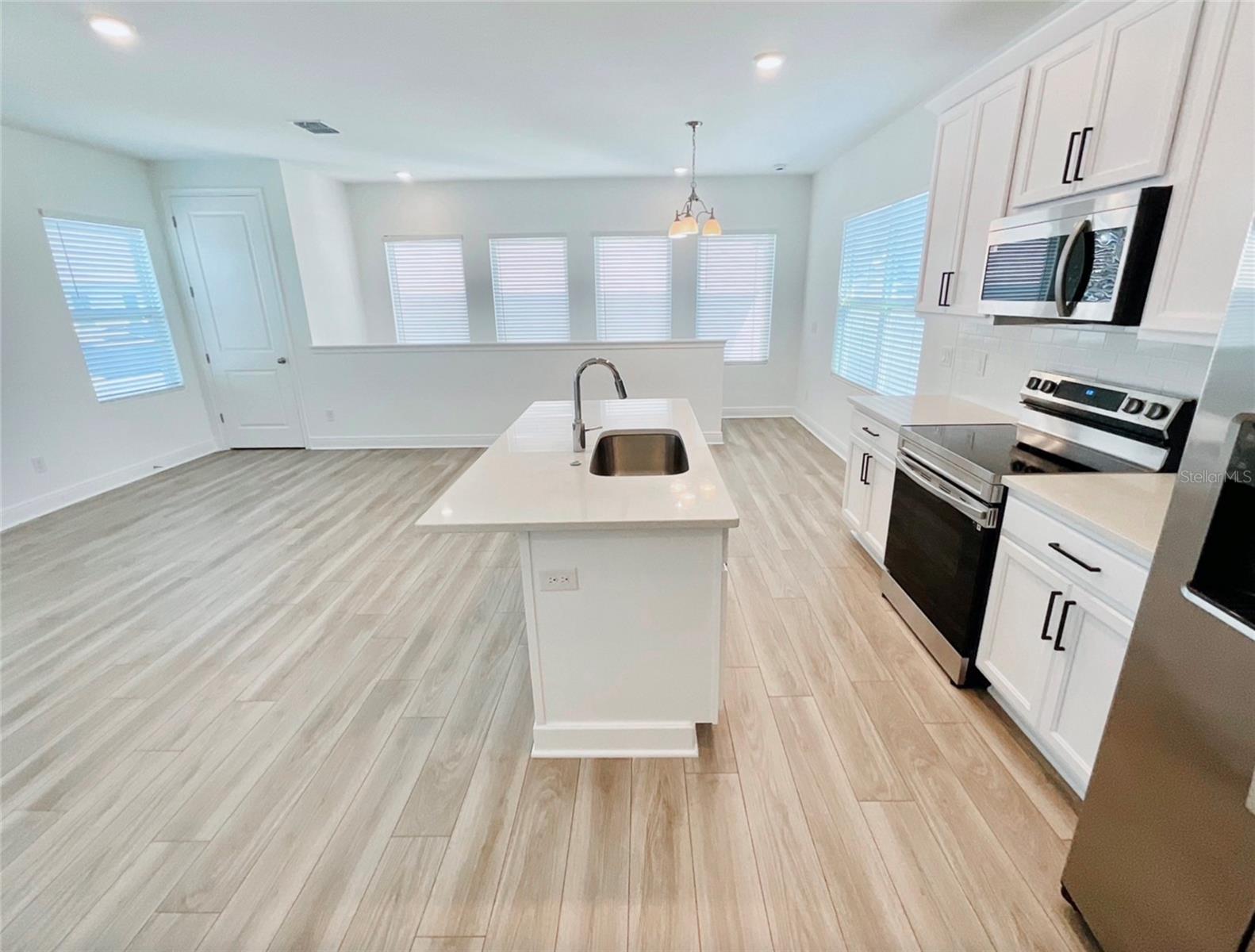 WESLYN PARK - Residential Lease