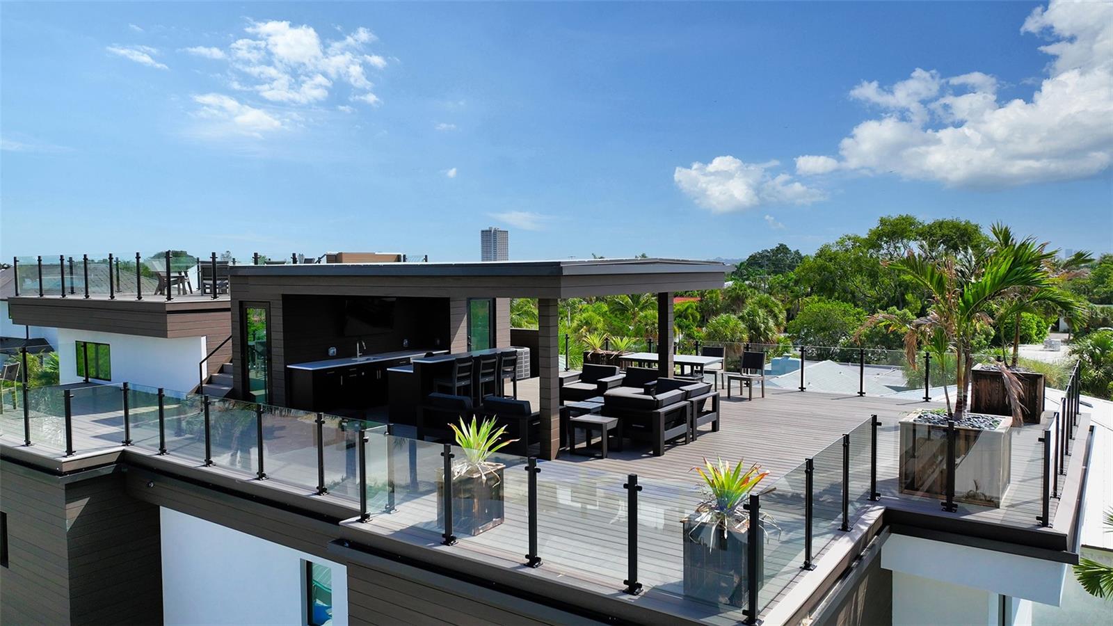 LIDO BEACH - Residential