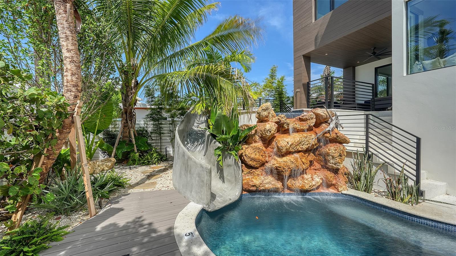 LIDO BEACH - Residential