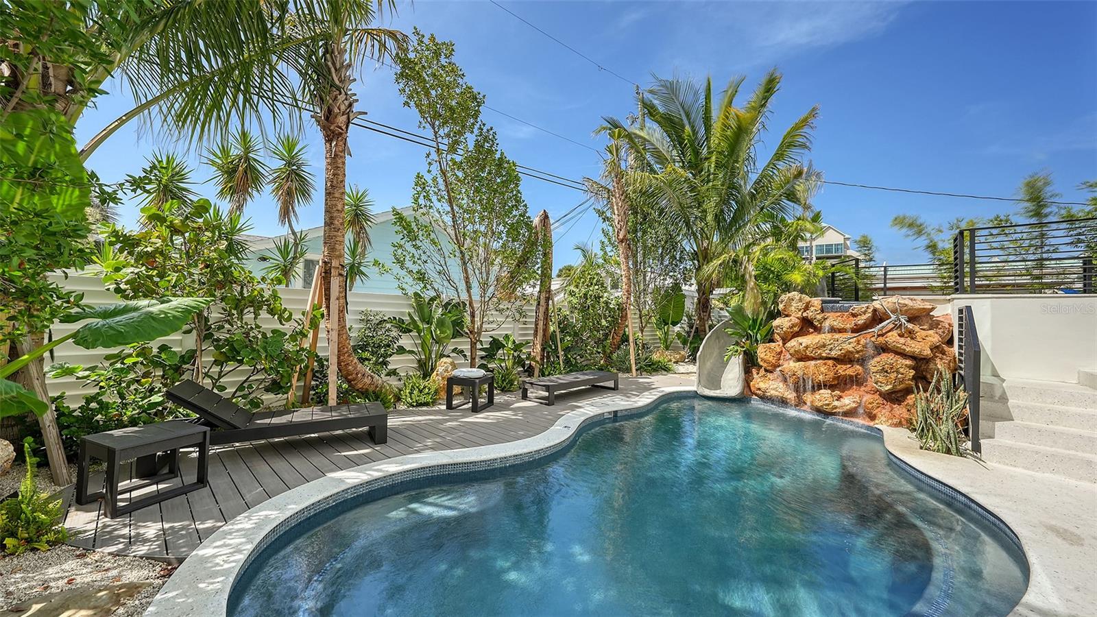 LIDO BEACH - Residential