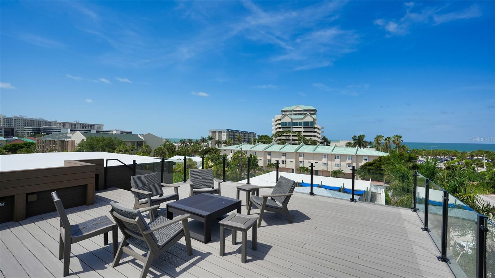 LIDO BEACH - Residential