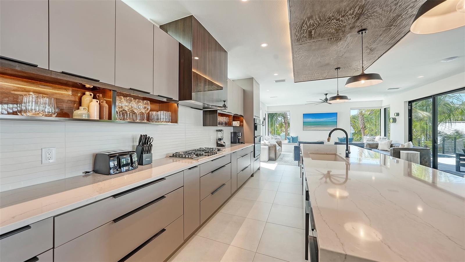 LIDO BEACH - Residential