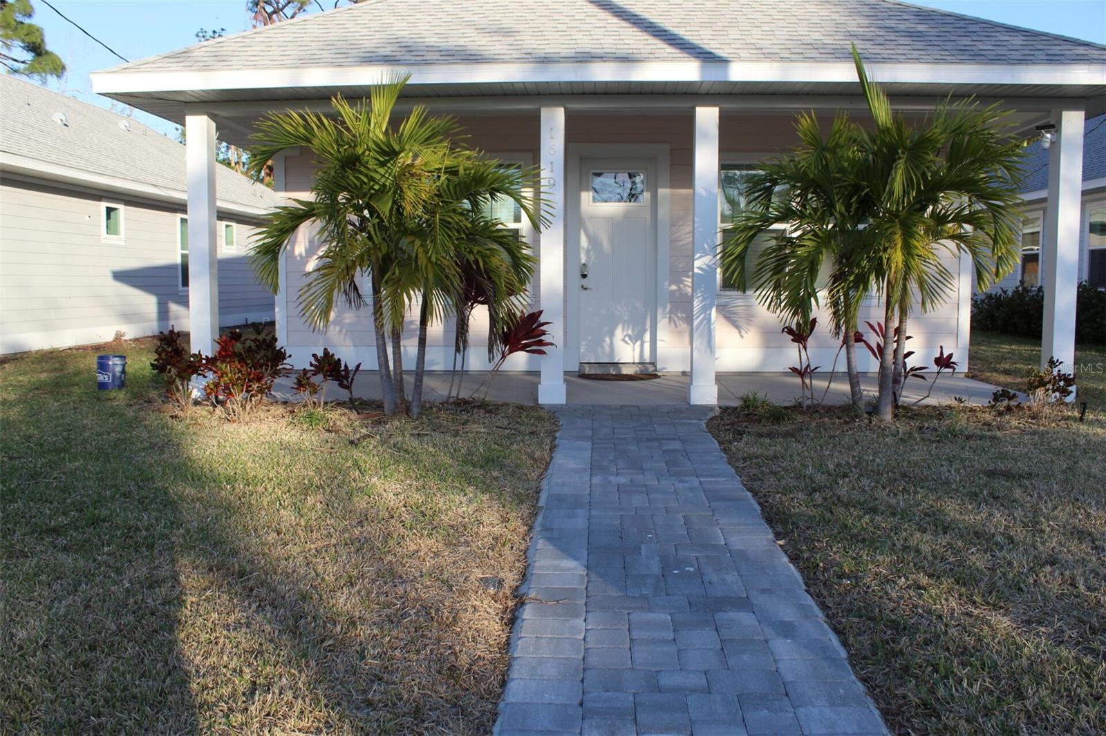 1619 17TH STREET W