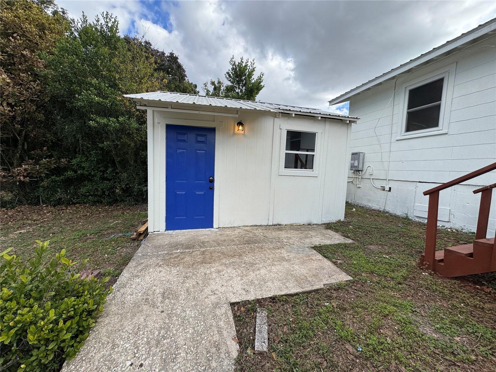 EUSTIS - Residential Lease