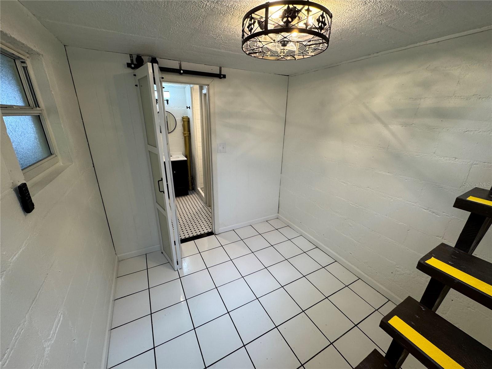 EUSTIS - Residential Lease