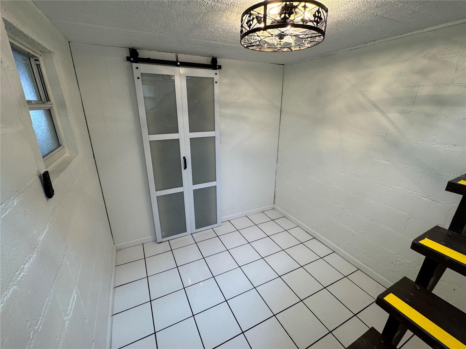 EUSTIS - Residential Lease