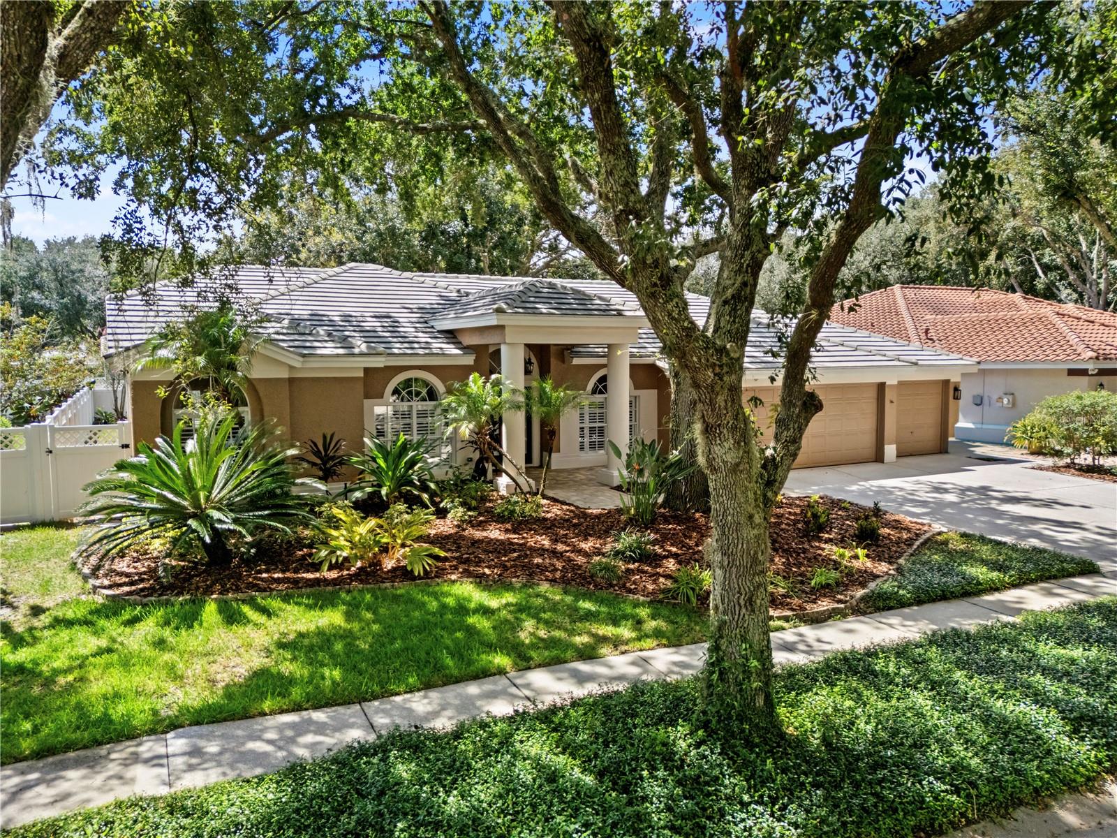 9323 WELLINGTON PARK CIRCLE