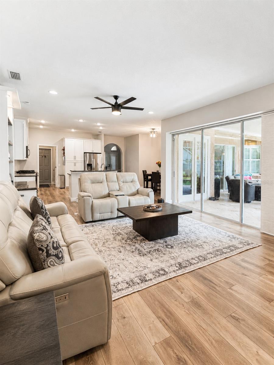 9323 WELLINGTON PARK CIRCLE