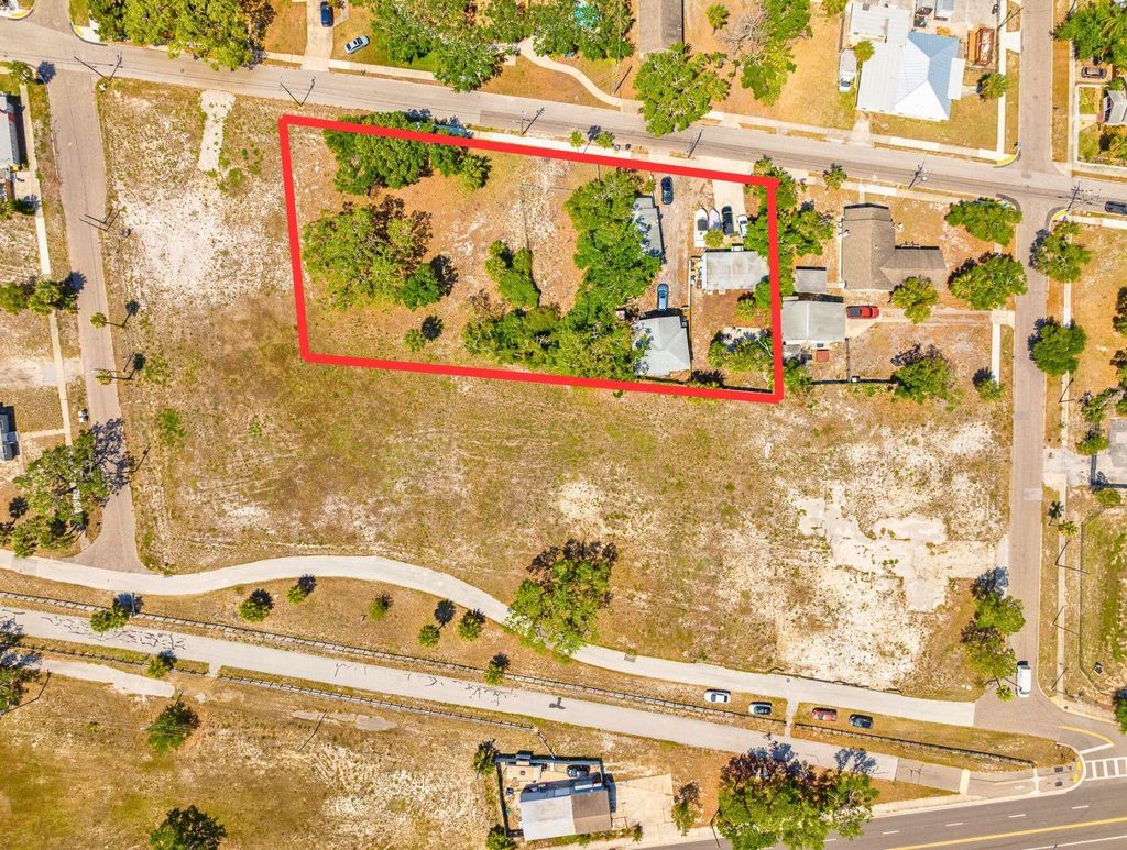 Photo of N Garden Avenue, Clearwater, FL 33755 (MLS # TB8373144)