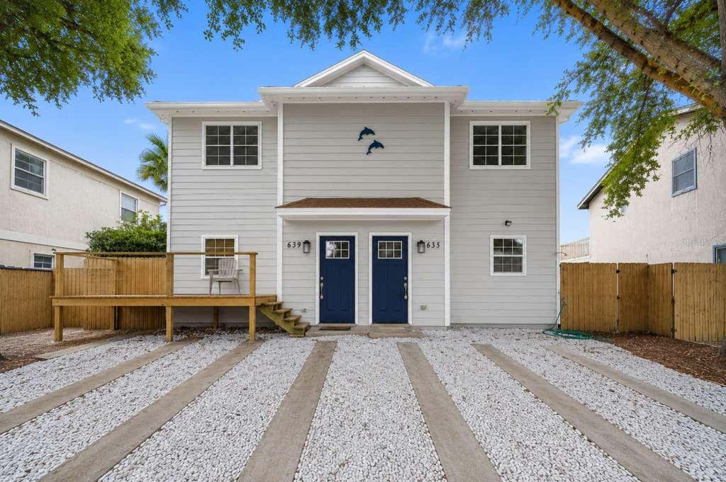 Photo of 635 6th Avenue S, Jacksonville Beach, FL 32250 (MLS # TB8535633)