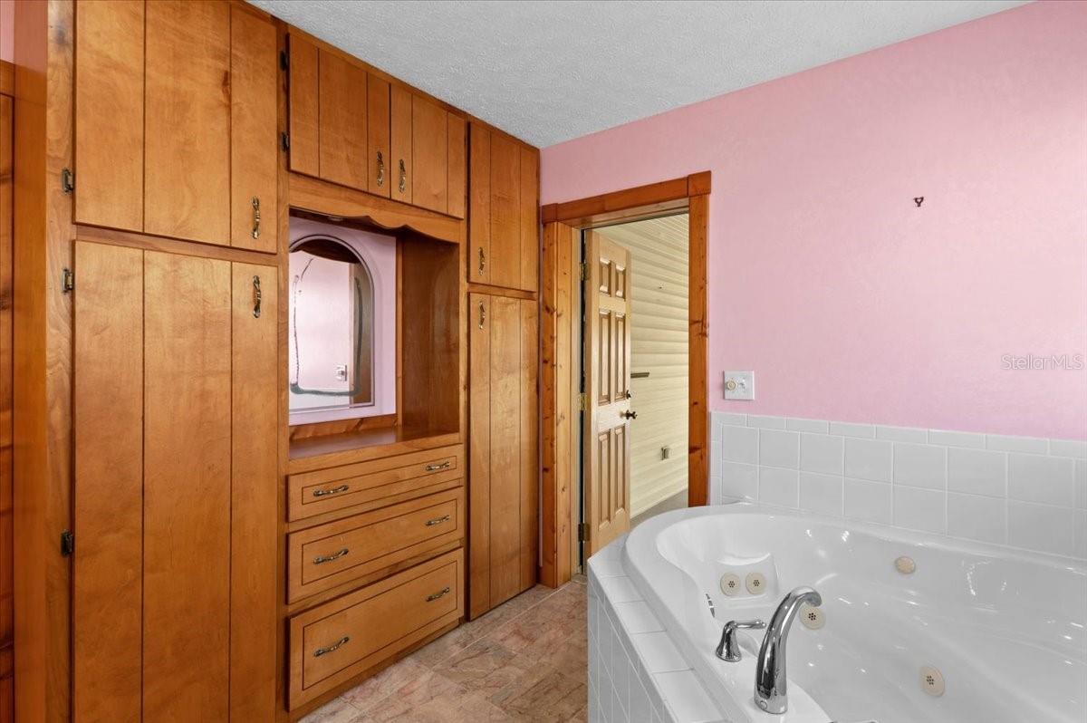 BAHIA VISTA HEIGHTS - Residential