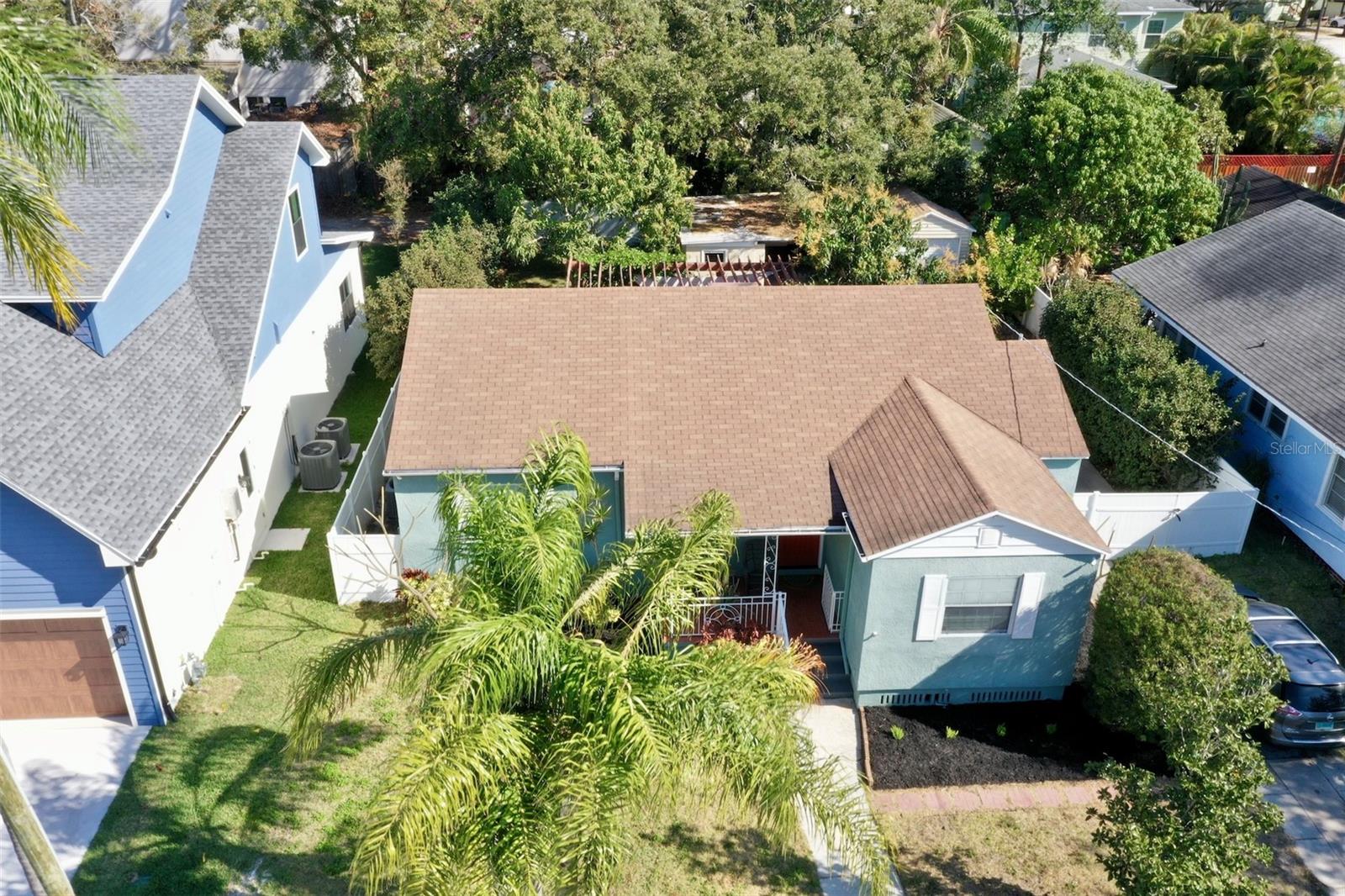 1011 W CHARTER STREET