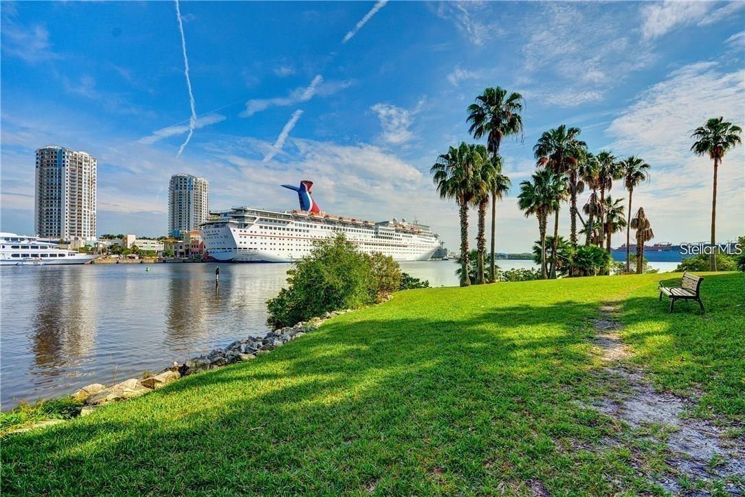 ISLAND PLACE A CONDO - Residential