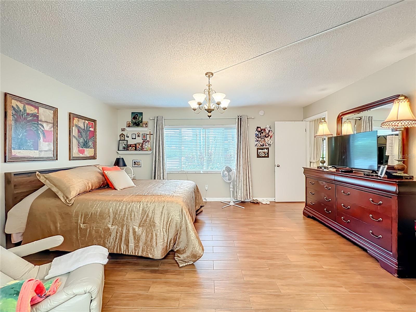 ESCONDIDO SEC 8 - Residential