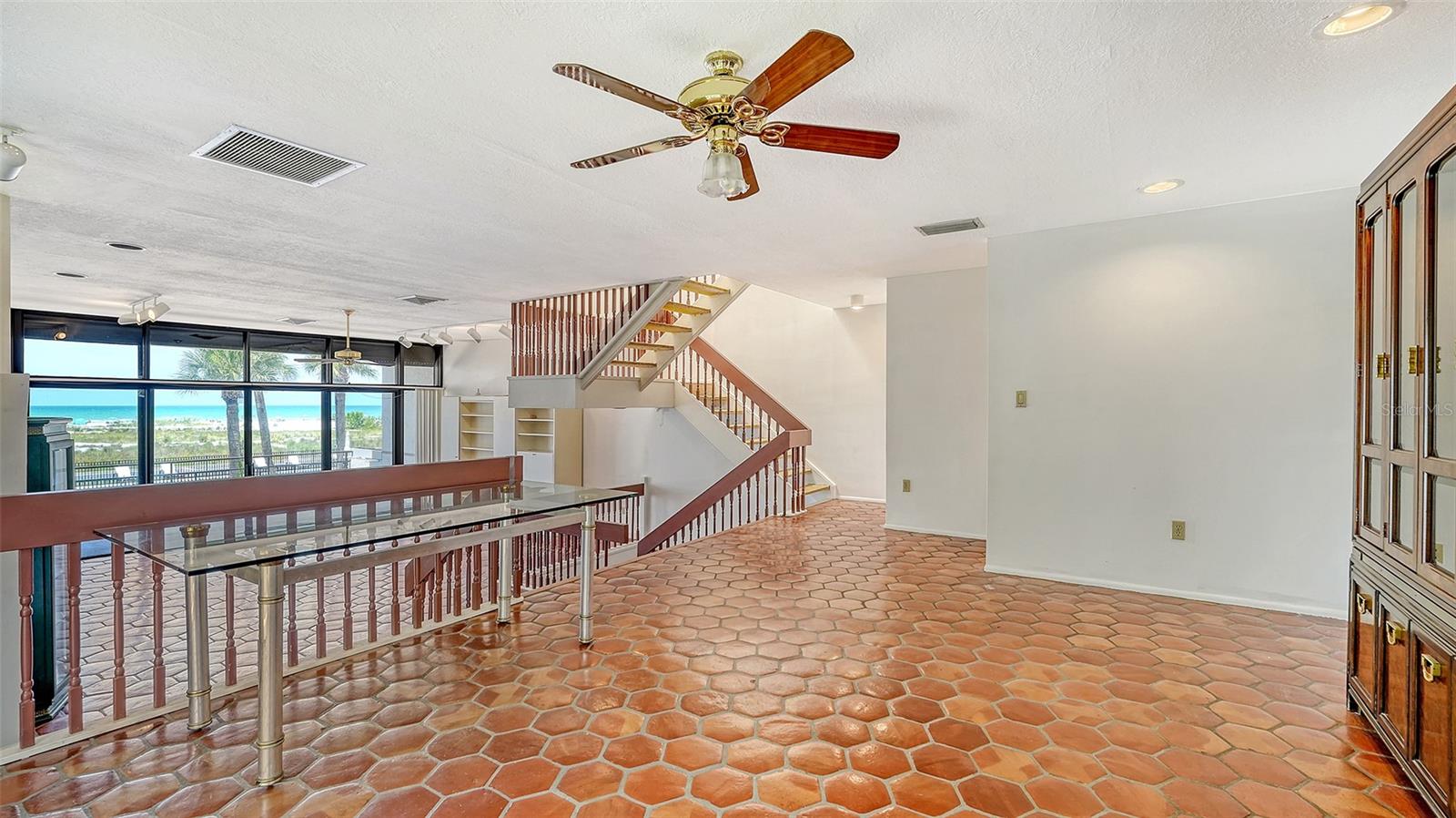 0222 BEACH ROAD - Residential