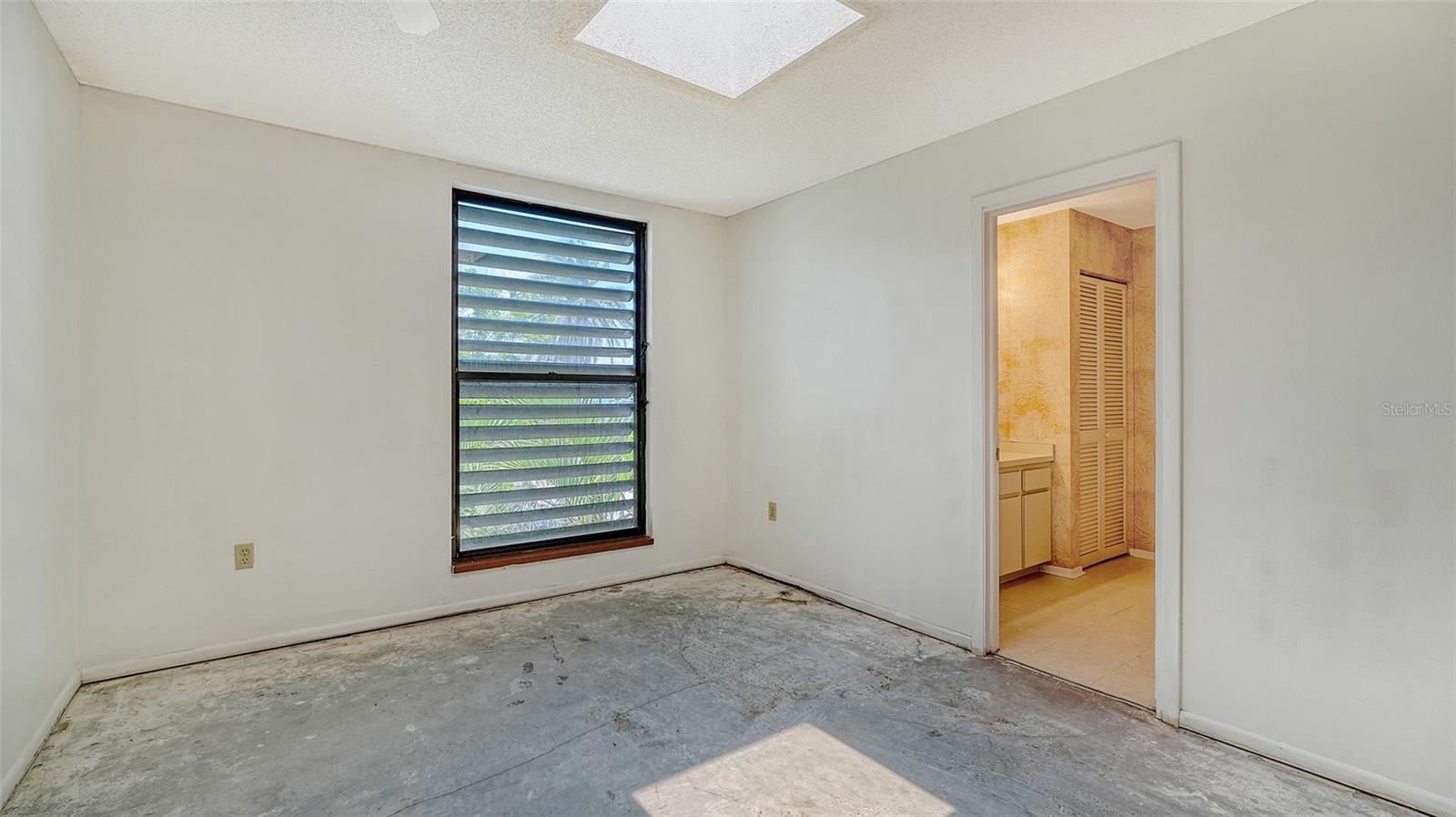 0222 BEACH ROAD - Residential